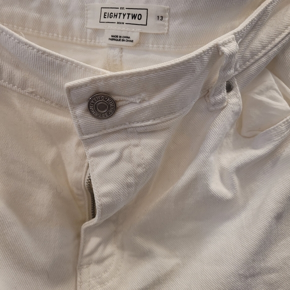 White Jeans - Picture 5 of 8